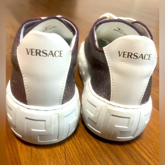 Brand New VERSACE Medusa Glitter Sneakers, Size 38 Unisex - Picture 3 of 6